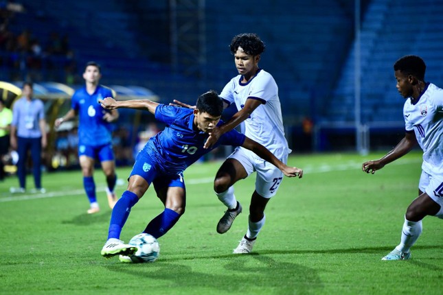 Trực tiếp U23 Thái Lan vs U23 Campuchia 2-0 (H2): Thái Lan nhân đôi cách biệt - Ảnh 1.
