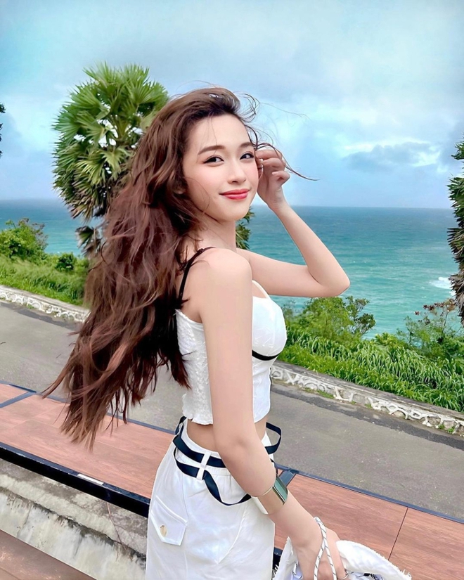 Danh tính 3 cô gái xinh đẹp lọt ống kính cameraman Rap Việt - Ảnh 5.