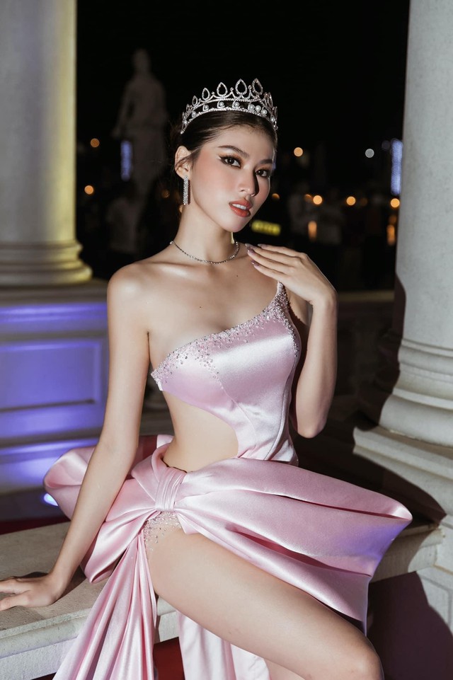 Á hậu Ngọc Thảo được netizen khen ngợi vì 1 hành động tinh tế với Hoa hậu Thanh Thủy - Ảnh 3.