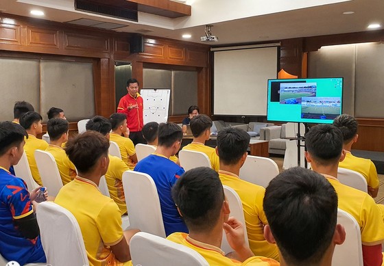 U23 Việt Nam tìm lỗi sai trước trận đấu với U23 Philippines - Ảnh 1.