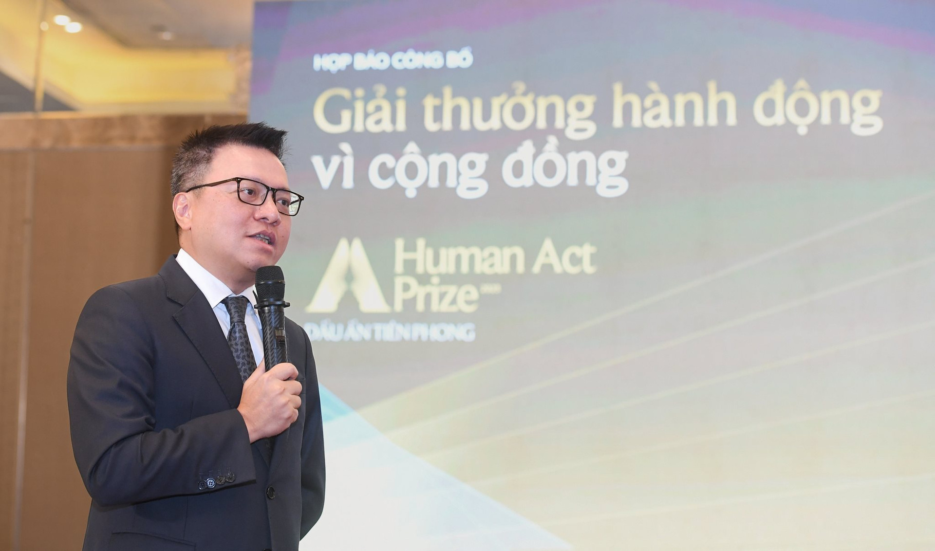 Giải thưởng Hành động vì cộng đồng - Human Act Prize 2023  “Dấu ấn tiên phong” chính thức khởi động: Tôn Vinh – Lan Tỏa – Định Hướng và Kết nối - Ảnh 1.