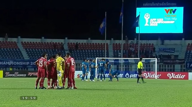 Trực tiếp bán kết U23 Thái Lan vs U23 Indonesia 0-0 (H1): Cuộc chiến không khoan nhượng - Ảnh 1.