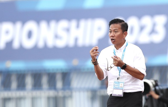 U23 Việt Nam thắng đậm Malaysia, HLV Hoàng Anh Tuấn mang tới 2 chân sút sắc bén cho HLV Troussier - Ảnh 3.