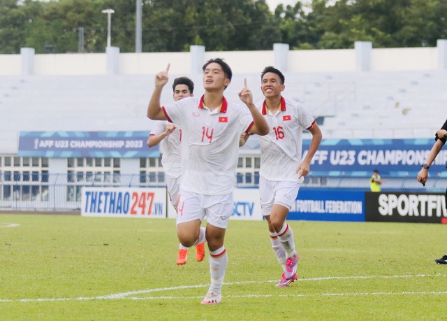 Ghi mưa bàn thắng trước U23 Malaysia, U23 Việt Nam thẳng tiến vào trận chung kết giải Đông Nam Á - Ảnh 2.