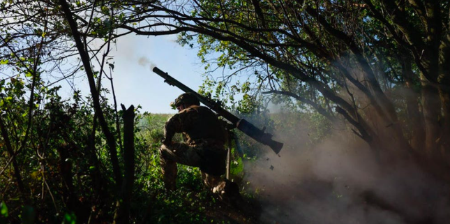 Chuyên gia gạt bỏ chỉ trích của phương Tây về chiến thuật phản công của Ukraine - Ảnh 1.