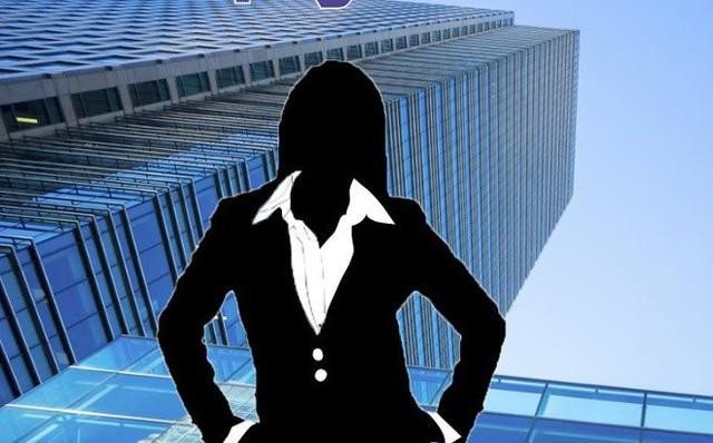 Công ty bất động sản Mỹ của nữ doanh nhân sinh năm 1994 nợ trái phiếu gần 7.900 tỷ đồng - Ảnh 1.
