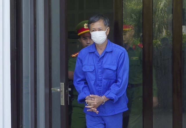 Cựu Giám đốc CDC Đà Nẵng lãnh 11 năm tù về tội “Tham ô tài sản” - Ảnh 2.