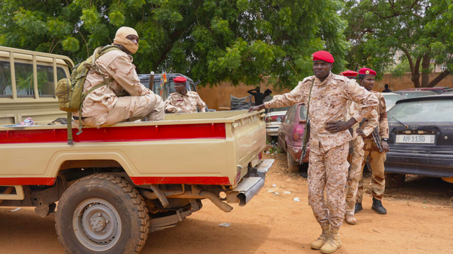 Đề phòng khối Tây Phi tấn công, Niger báo động quân đội mức tối đa - Ảnh 1.