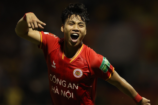 Giành chức vô địch đầu tiên trong sự nghiệp, Văn Thanh mơ về ngày trở lại cùng HAGL chinh phục V.League - Ảnh 2.