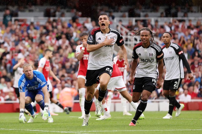 Arsenal mất điểm cay đắng trước Fulham trong thế hơn người - Ảnh 1.