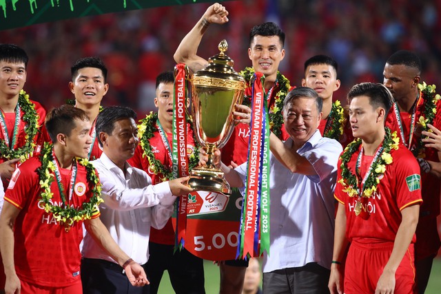 Giành chức vô địch đầu tiên trong sự nghiệp, Văn Thanh mơ về ngày trở lại cùng HAGL chinh phục V.League - Ảnh 1.