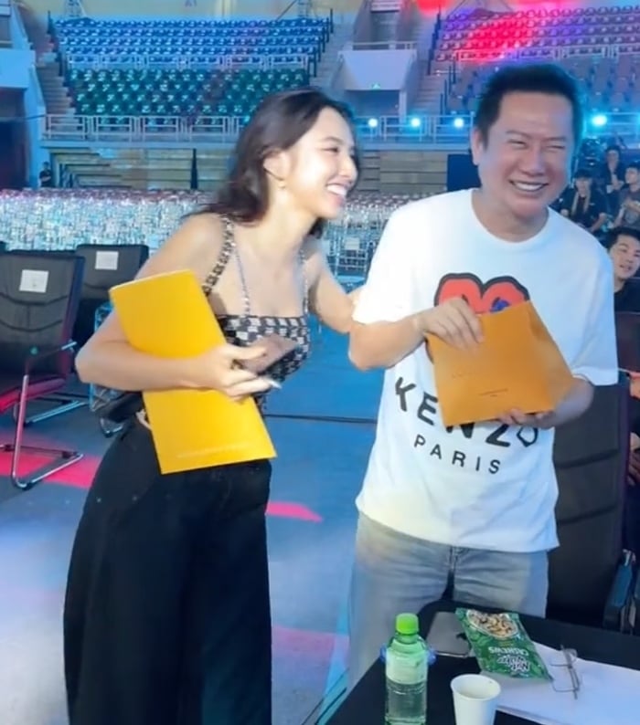 Sao Việt 27/8: Trấn Thành hiếm hoi khoe ảnh gia đình, Quang Tèo nhập viện - Ảnh 4.