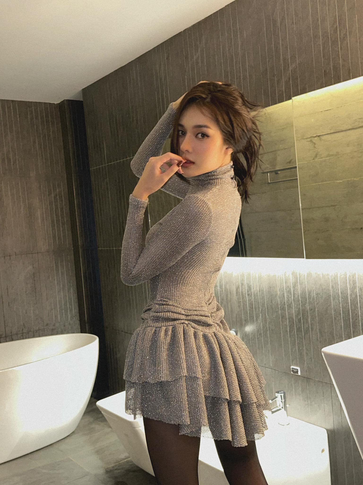 So kè nhan sắc đời thường của Lê Hoàng Phương và 4 Á Hậu: Tân Hoa hậu có lép vế trước mỹ nhân đập mặt xây lại? - Ảnh 11.