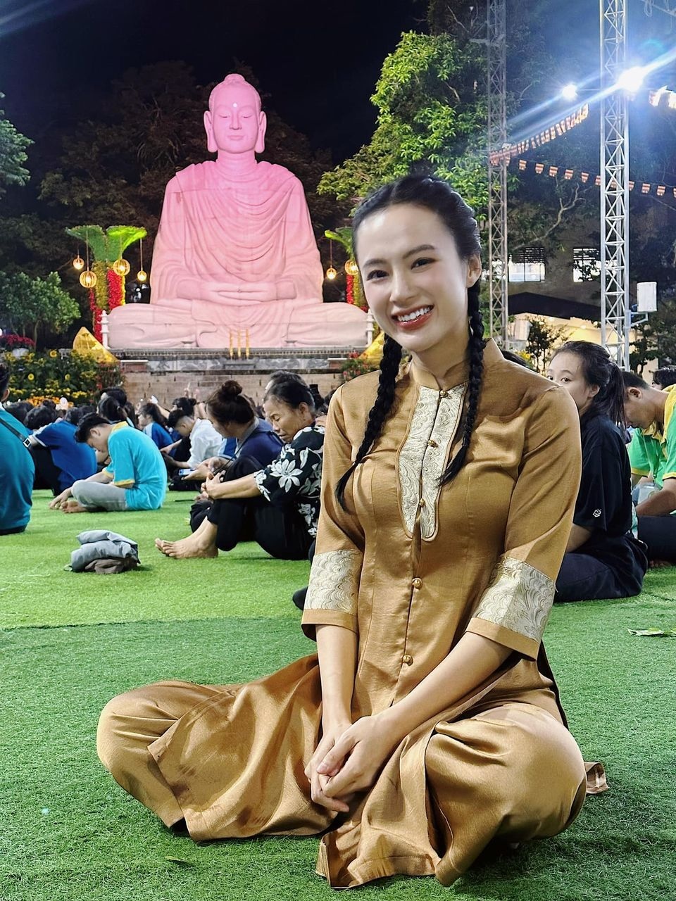 Sao Việt 30/8: Hồng Vân đọ sắc cùng bạn thân Hồng Đào, Bảo Thanh khoe mẹ trẻ đẹp - Ảnh 12.