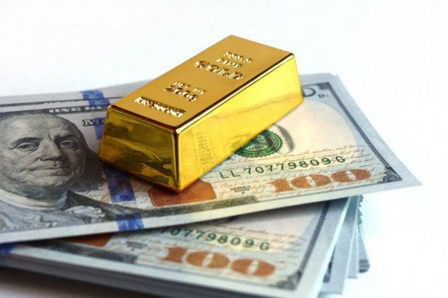 Vàng vượt mốc 68 triệu đồng/lượng, USD tiếp tục tăng cao - Ảnh 1.