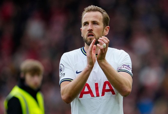 Tottenham” trở mặt” với huyền thoại Harry Kane như thế nào? - Ảnh 1.