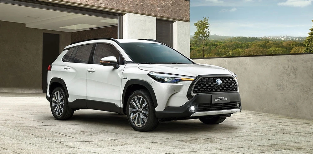 Toyota Corolla Cross bán quá chạy, C-HR từng về Việt Nam bị lãng quên và khai tử luôn ở một thị trường - Ảnh 3.