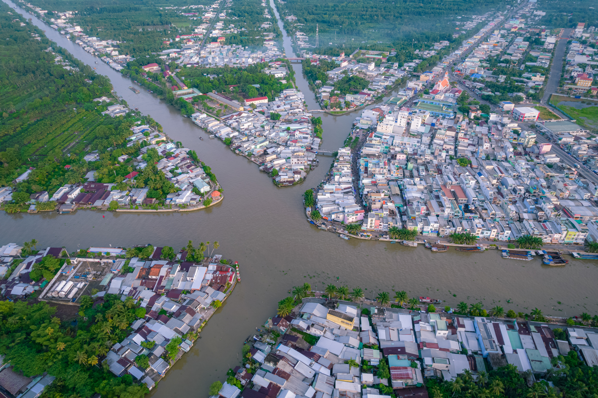 ‏Diện mạo tỉnh thuộc diện đề xuất sáp nhập, nửa đầu năm 2023 tăng trưởng cao nhất cả nước - Ảnh 8.