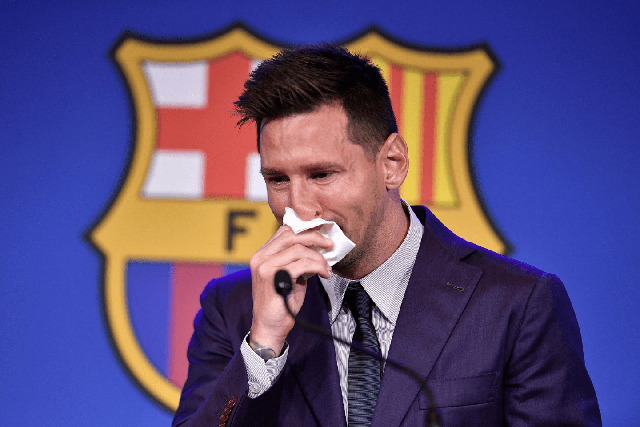 Kun Aguero lần đầu tiết lộ về chiếc áo Barca trong vali và bức ảnh chưa bao giờ được công bố của Messi - Ảnh 1.