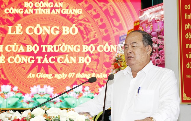 Bộ Công an công bố quyết định về công tác cán bộ - Ảnh 3.