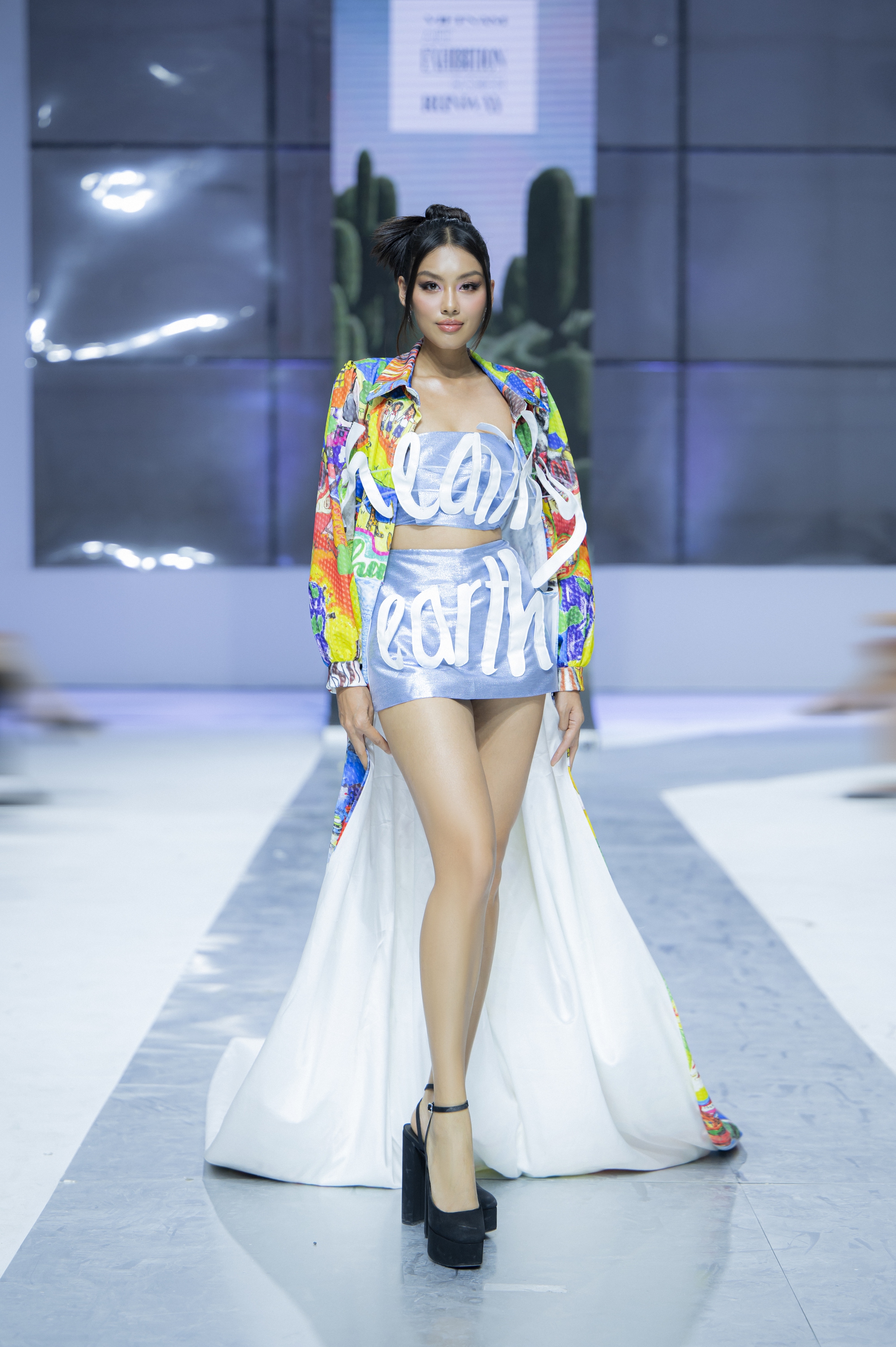 Hoa hậu Ngọc Châu, Hương Ly đọ sắc, catwalk cuốn hút - Ảnh 5.