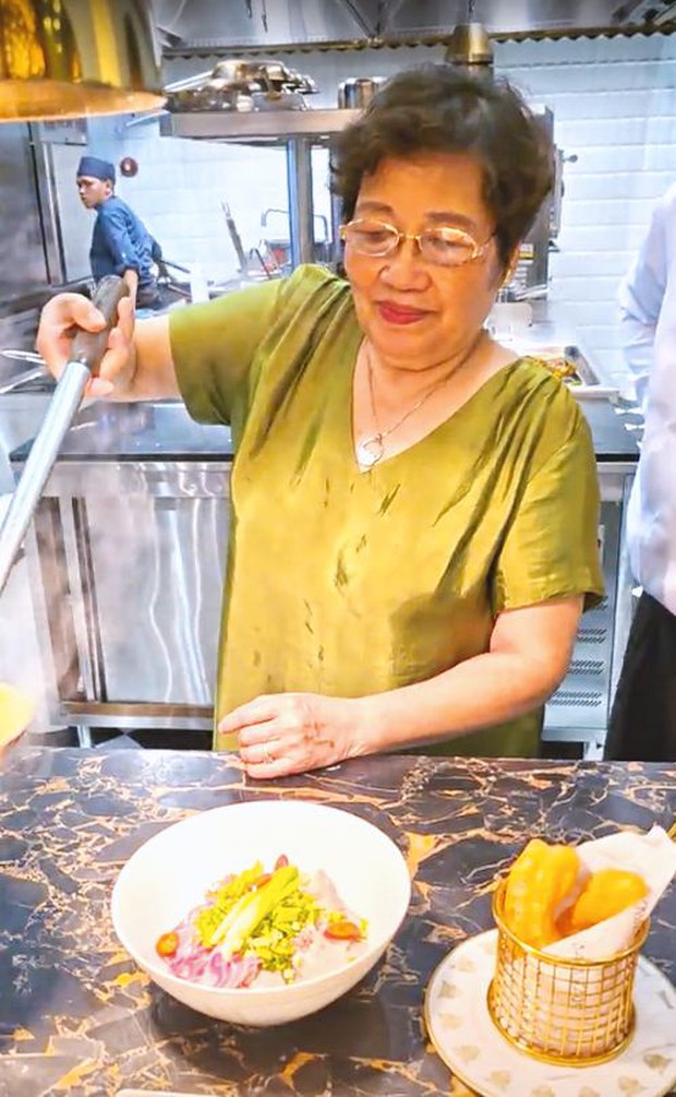 Những chuyện chưa kể về nghệ nhân ẩm thực Ánh Tuyết: Tôi đã quán xuyến bếp núc thành thạo từ năm 9 tuổi - Ảnh 3.