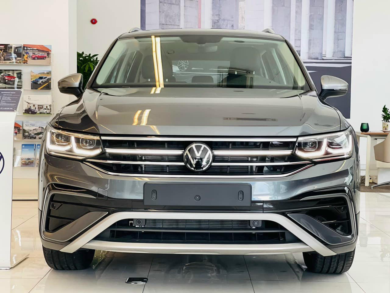 Mẫu SUV gia đình 7 chỗ giảm giá kỷ lục 400 triệu đồng có gì đặc biệt? - Ảnh 2.