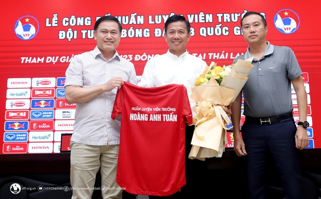Thừa nhận “hay cáu”, HLV Hoàng Anh Tuấn gọi tên 3 ngôi sao mới của bóng đá Việt Nam