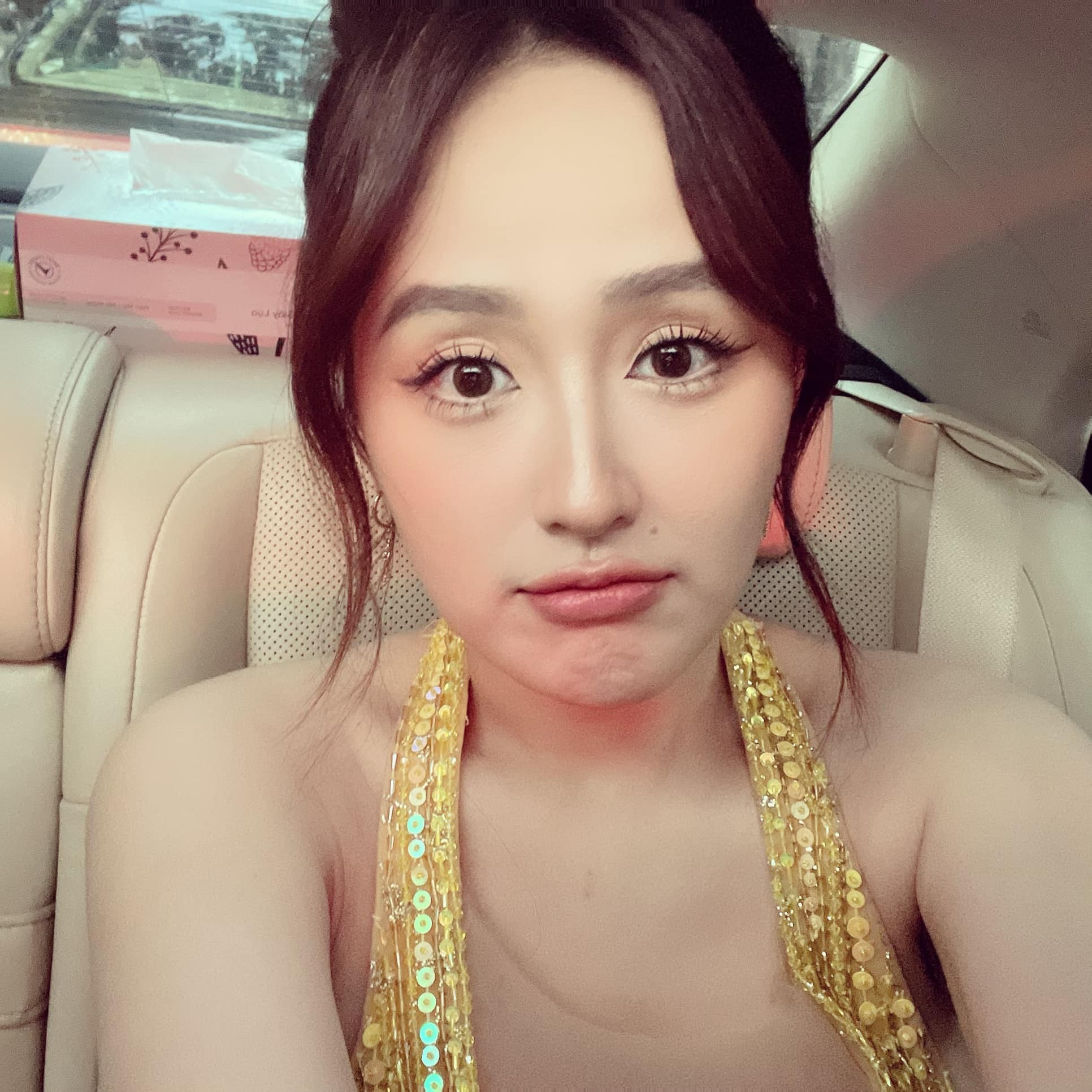 Mai Phương Thúy khi chạm mốc 71 kg - Ảnh 1. Mai Phương Thúy khi chạm mốc 71 kg - Ảnh 1.