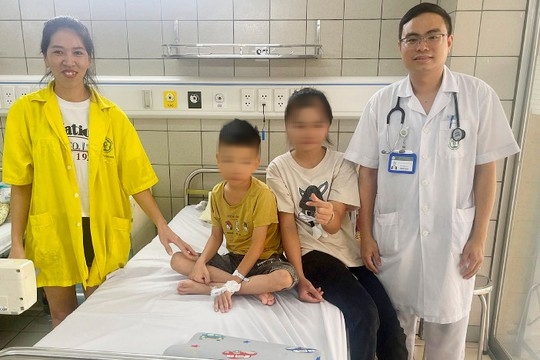 Chị gái 11 tuổi thổi ngạt, ép tim cứu em trai bị đuối nước - Ảnh 1. Chị gái 11 tuổi thổi ngạt, ép tim cứu em trai bị đuối nước - Ảnh 1.