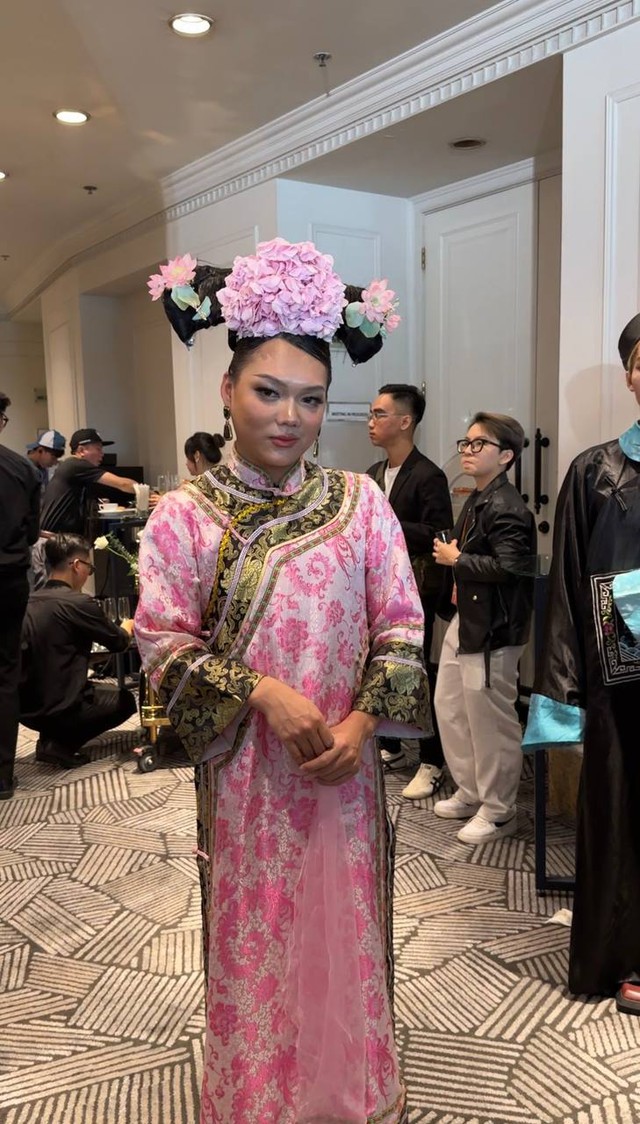 Phạm Thoại lại “làm lố” đi sự kiện, điều gì khiến dân tình đồng loạt gọi tên Dung Ma Ma? - Ảnh 2. Phạm Thoại lại “làm lố” đi sự kiện, điều gì khiến dân tình đồng loạt gọi tên Dung Ma Ma? - Ảnh 2.