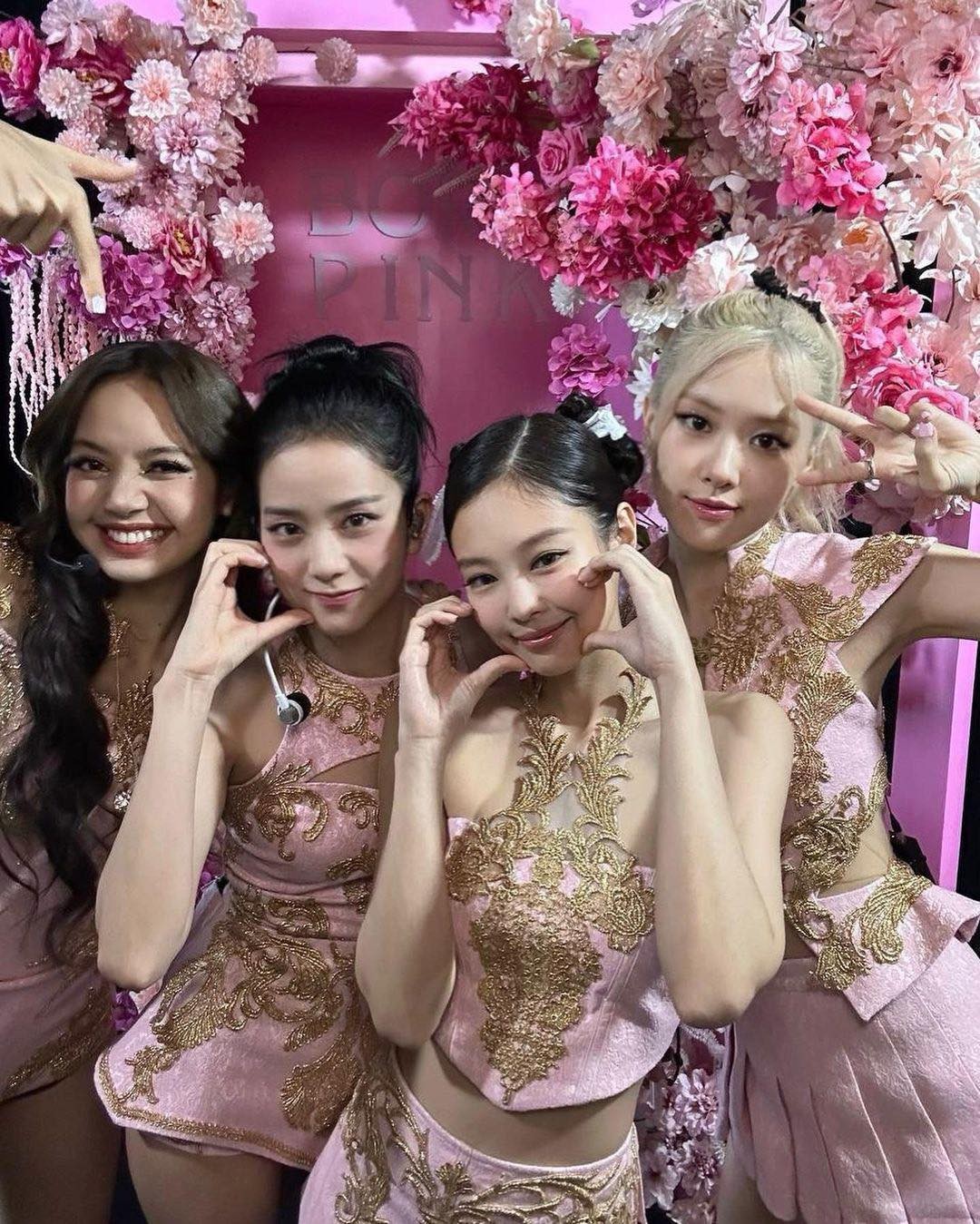 Ảnh chưa công bố về BlackPink - Ảnh 13.