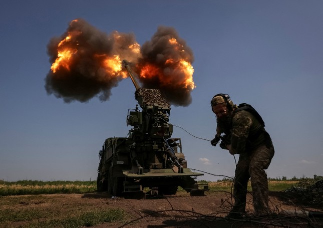 Ukraine tuyên bố tấn công sở chỉ huy của Nga ở Nova Kakhovka - Ảnh 1.
