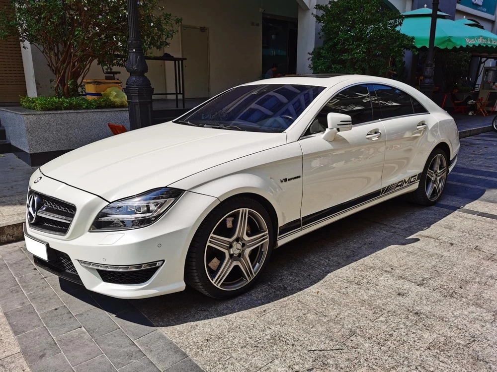 Mercedes-Benz CLS 63 hàng hiếm bán lại giá 2 tỷ: Từng có giá niêm yết gần 7 tỷ, mạnh ngang ngửa siêu xe - Ảnh 1.