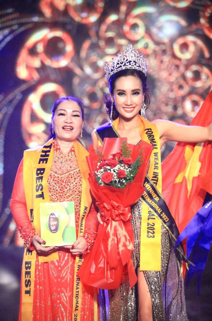 Cộng đồng mạng cười ngất với cuộc thi nhan sắc mới - Ảnh 2.