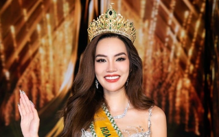 Không đâu như Việt Nam, chưa đầy 1 tuần thêm 3 Hoa hậu, 12 Á hậu - Ảnh 1.