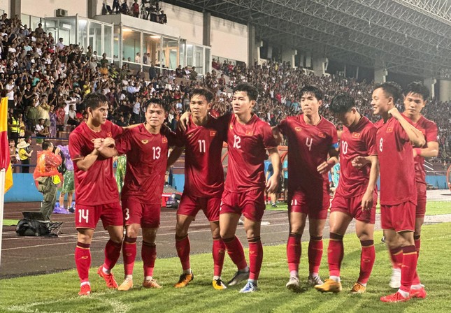 Vượt mặt các ông lớn, Việt Nam là đội đầu tiên vượt qua vòng loại U23 châu Á - Ảnh 2.