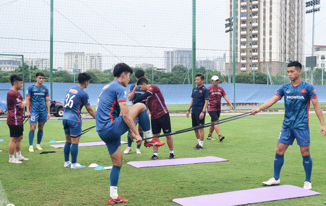 HLV Hoàng Anh Tuấn có thêm ‘phó tướng’ Brazil ở Asiad 19 - Ảnh 3.