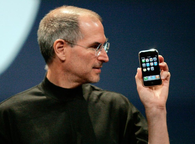 Apple ra mắt iPhone 15: Hãy cùng lướt lại 1 vòng những siêu phẩm - Ảnh 1.