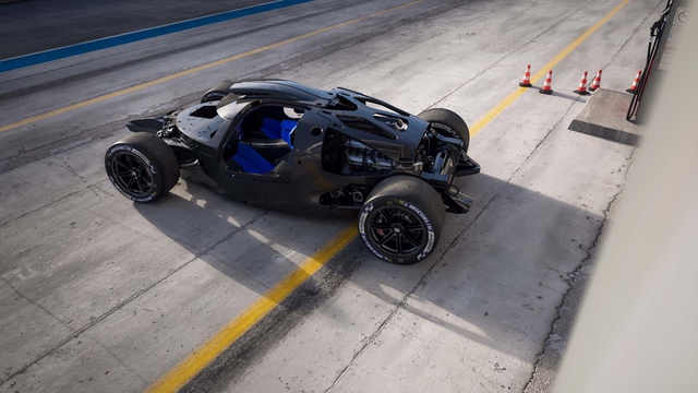Bugatti khoe bộ xương của siêu phẩm Bolide giá 4,7 triệu USD: Siêu cứng, siêu nhẹ, lật xe không để lại một vết nứt - Ảnh 4.