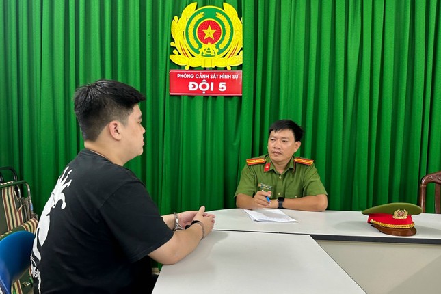 Phá sòng bài Poker tại chung cư cao cấp tại TPHCM - Ảnh 3. Phá sòng bài Poker tại chung cư cao cấp tại TPHCM - Ảnh 3.