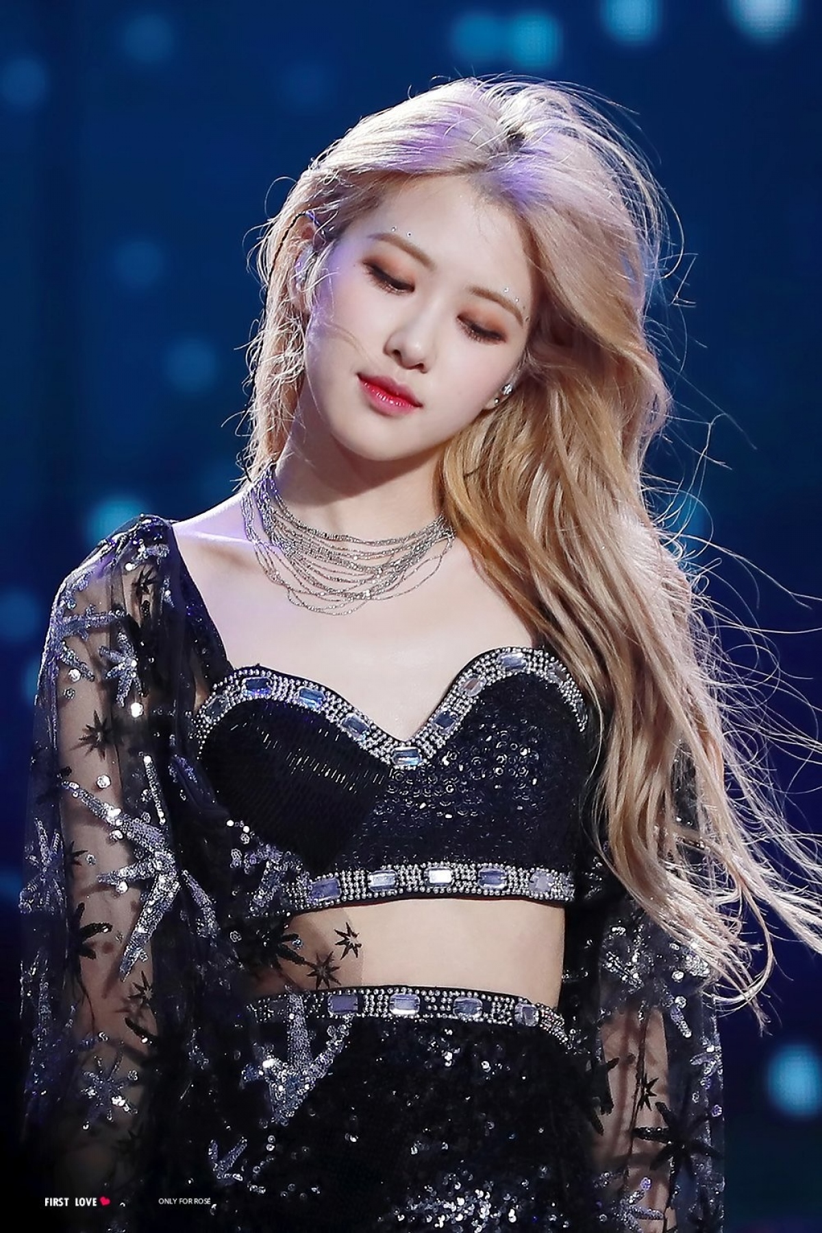 Rosé (BlackPink) phá kỷ lục của loạt sao Kpop nổi tiếng