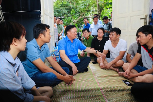 Hà Nội công bố đầu mối tiếp nhận ủng hộ nạn nhân vụ hỏa hoạn chung cư mini - Ảnh 1.