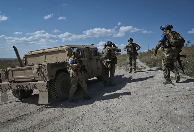 Ukraine tuyên bố giành lại làng Andriivka gần Bakhmut - Ảnh 1.