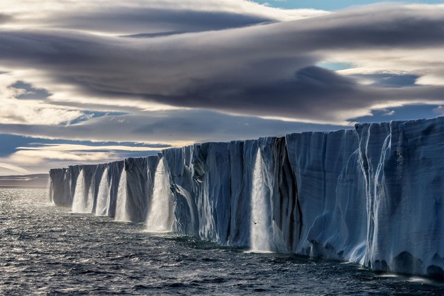Tất cả sông băng trên Trái Đất đang tan chảy và nhân loại có thể phải đối mặt với những thay đổi lớn - Ảnh 2.