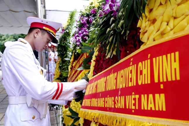 Lễ viếng Thượng tướng Nguyễn Chí Vịnh bắt đầu từ 7 giờ sáng nay - Ảnh 1.