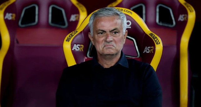 Thắng trận đậm nhất với Roma, Mourinho thừa nhận không bận tâm - Ảnh 1.