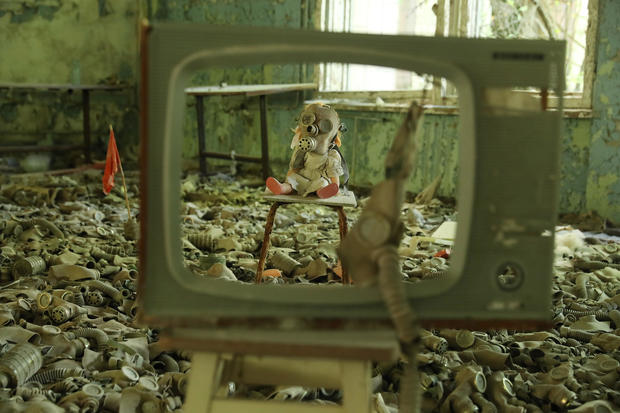 Loạt ảnh hiếm về cấm địa phóng xạ Chernobyl: Sau 37 năm vẫn ám ảnh nhân loại, hậu quả vẫn chưa thể phục hồi - Ảnh 13.