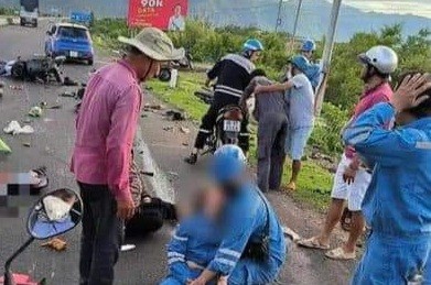 Tình tiết bất ngờ vụ ô tô tông nhiều xe máy đang dừng đèn đỏ ở Bình Thuận
