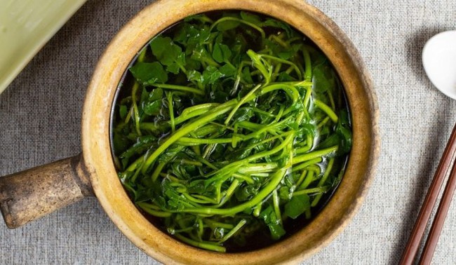 Tuổi t&aacute;c chỉ l&agrave; con số, đ&acirc;y mới l&agrave; &ldquo;thước đo&rdquo; phản &aacute;nh sự l&atilde;o h&oacute;a của cơ thể v&agrave; 3 c&aacute;ch giảm nếp nhăn hiệu quả - Ảnh 3.